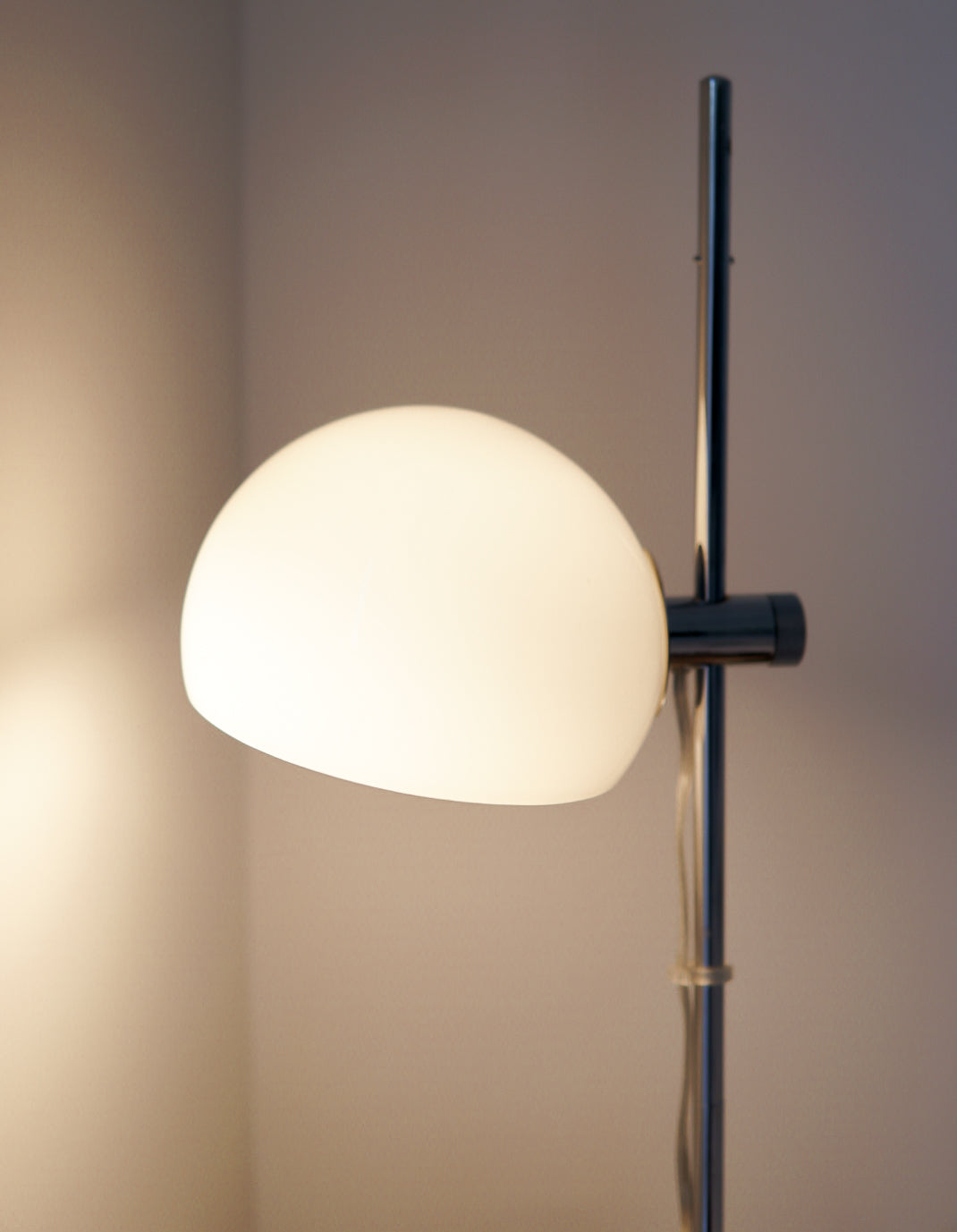 Large Midcentury Chrome and White Ball Table Lamp