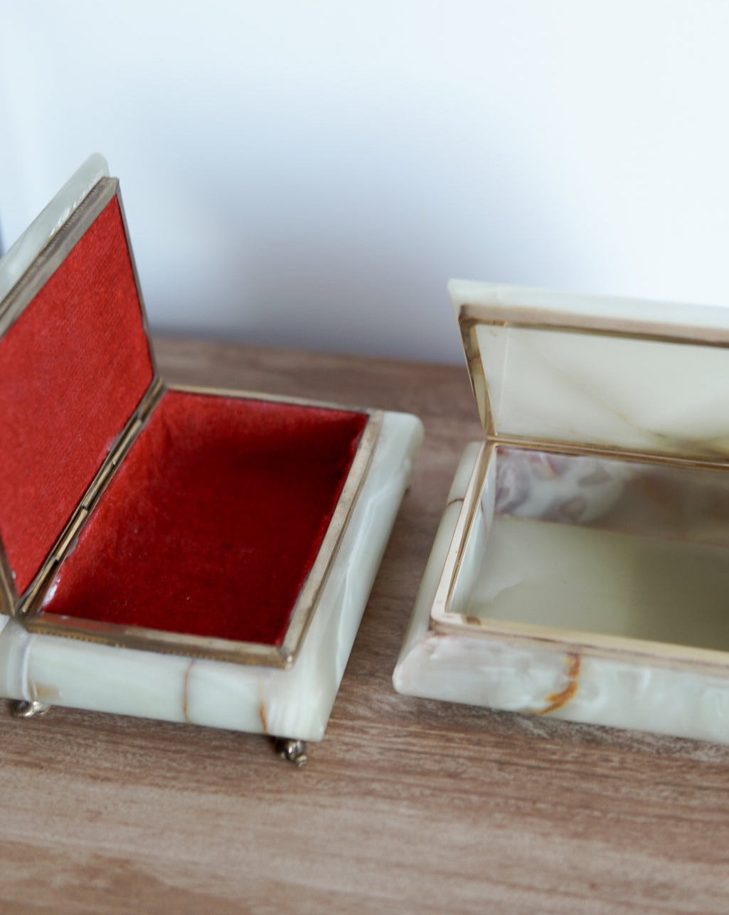 Alabaster Jewelry Box with Gold Feet