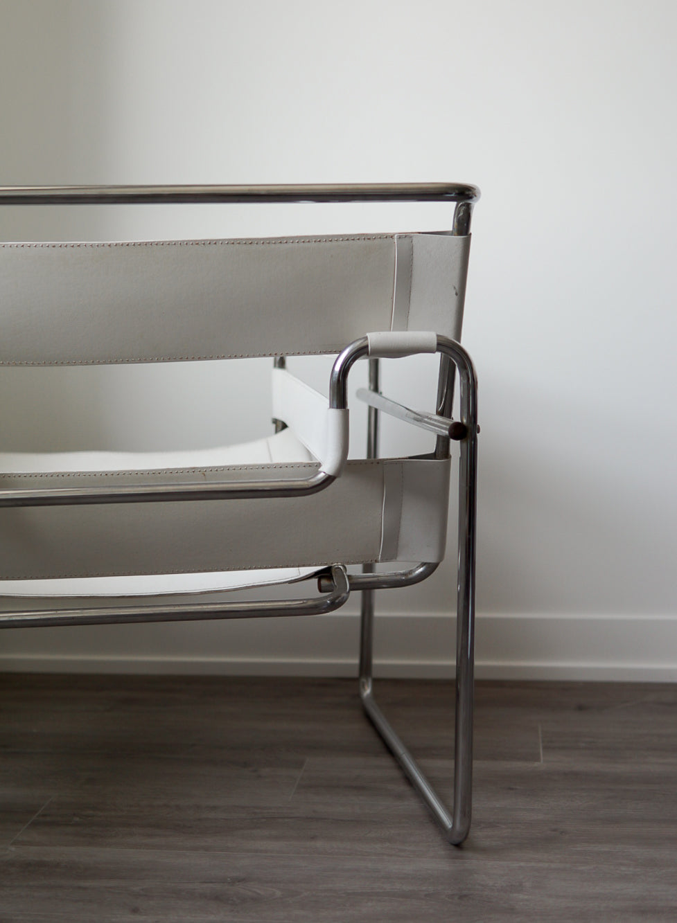 Vintage Wassily Replica in White and Chrome